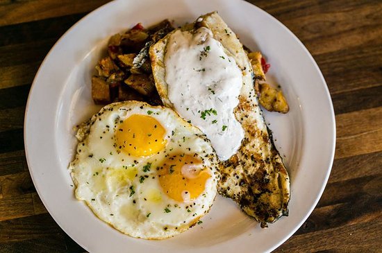 Locally-sourced restaurants in Chattanooga - 1885 Grill St. Elmo 
