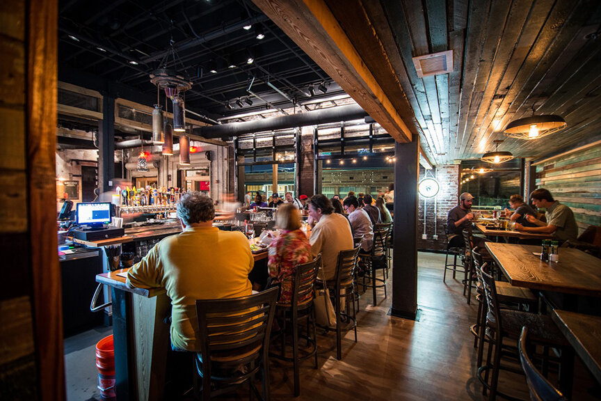 Fresh food dining in Chattanooga - The Feed Table and Tavern