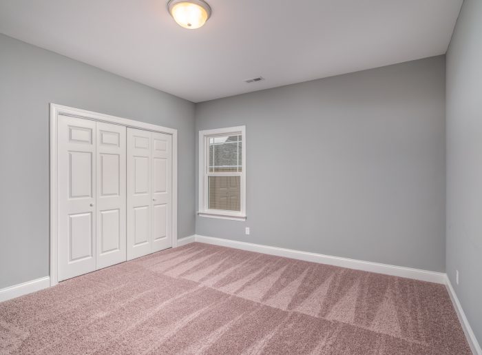 Guest or child's bedroom