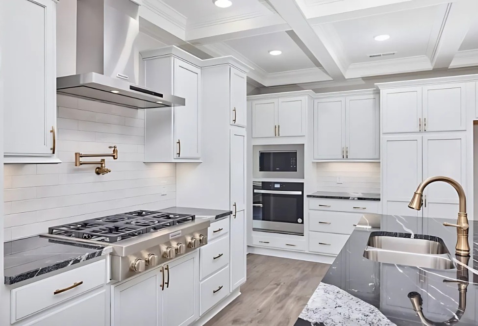 Pratt Kitchen with Stainless Steel Appliances