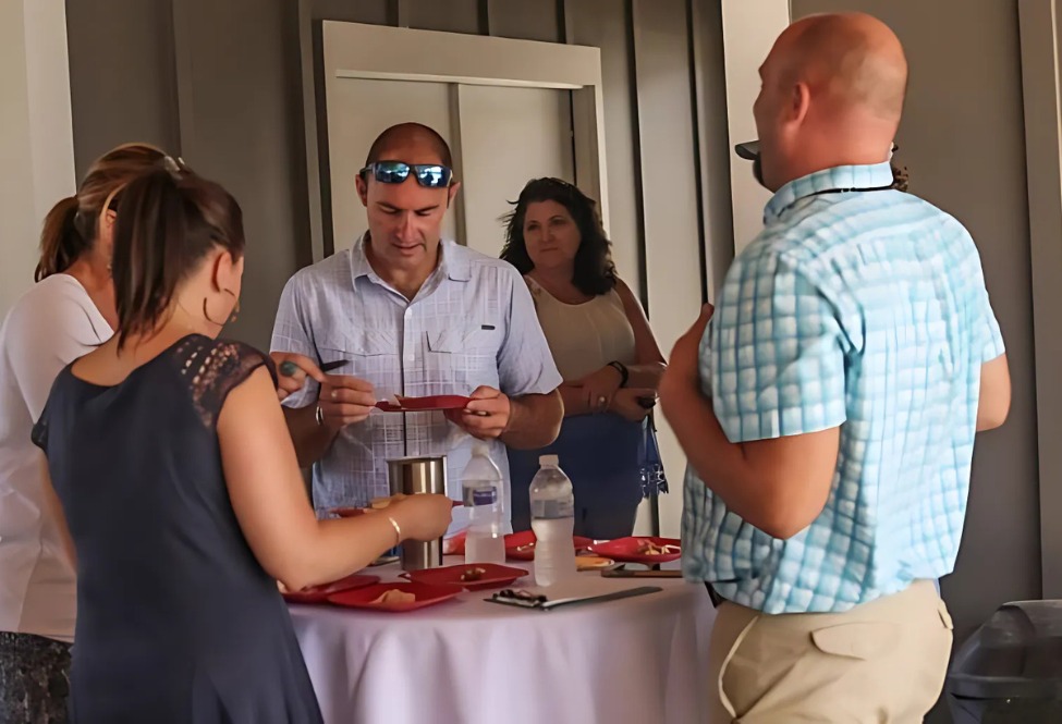 Raffle party by Pratt