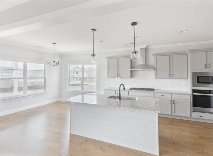 New Pratt home with open floor plan